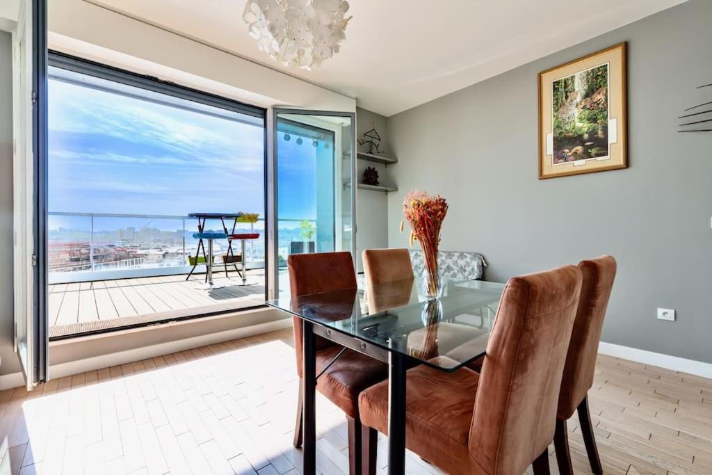 F2 Moderne Terrasse Lumineux Proche Transport Free Parking Issy-les-Moulineaux